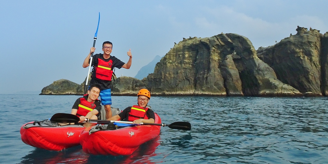 獨木舟 海上仰望象鼻岩 北海岸獨木舟之旅 Accupass 活動