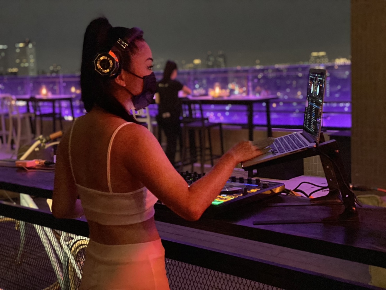 【6/11】頂樓肉吧 Rooftop BBQ XOXO｜Accupass 活動通