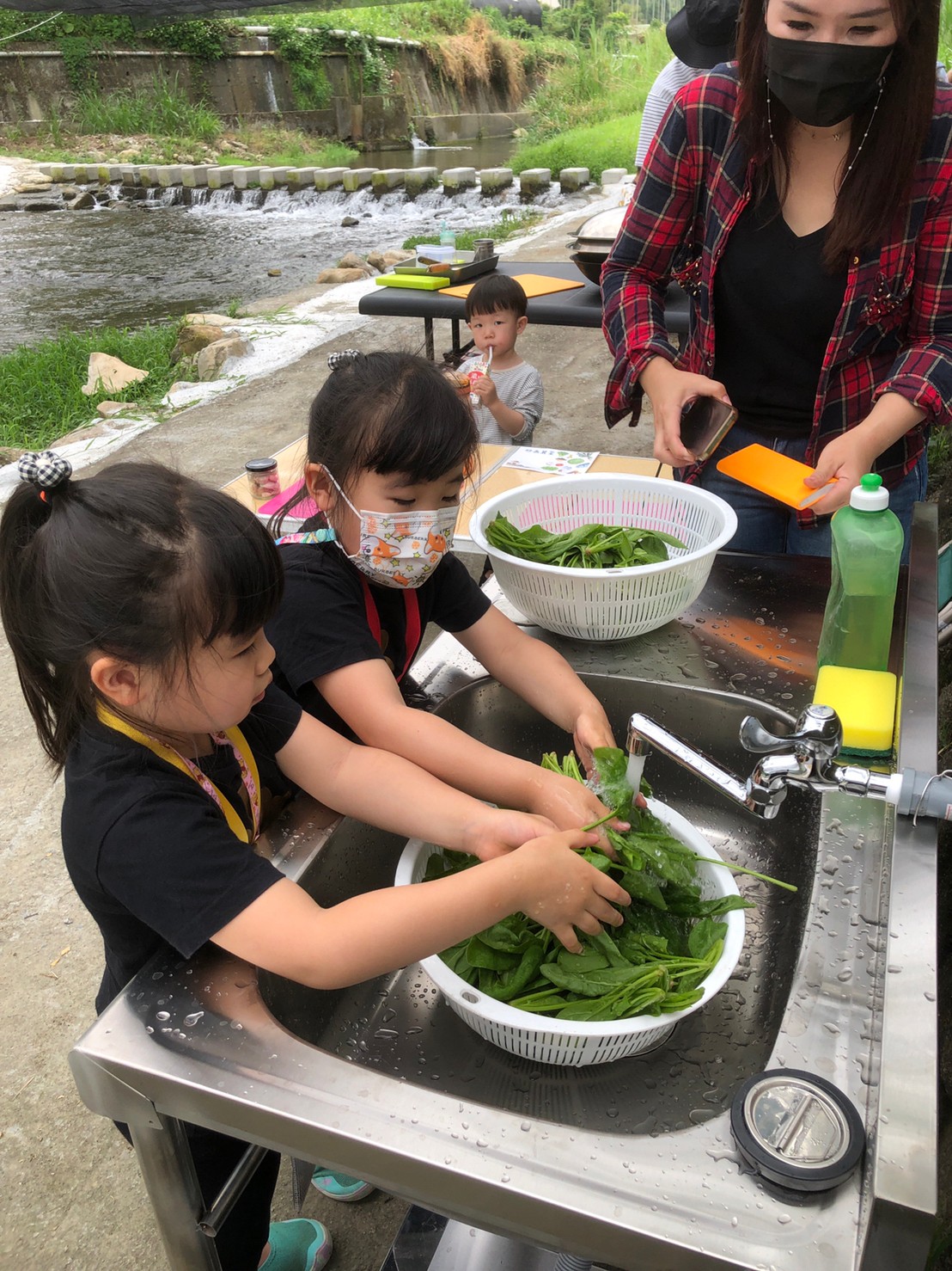 午餐DIY-溪畔野炊