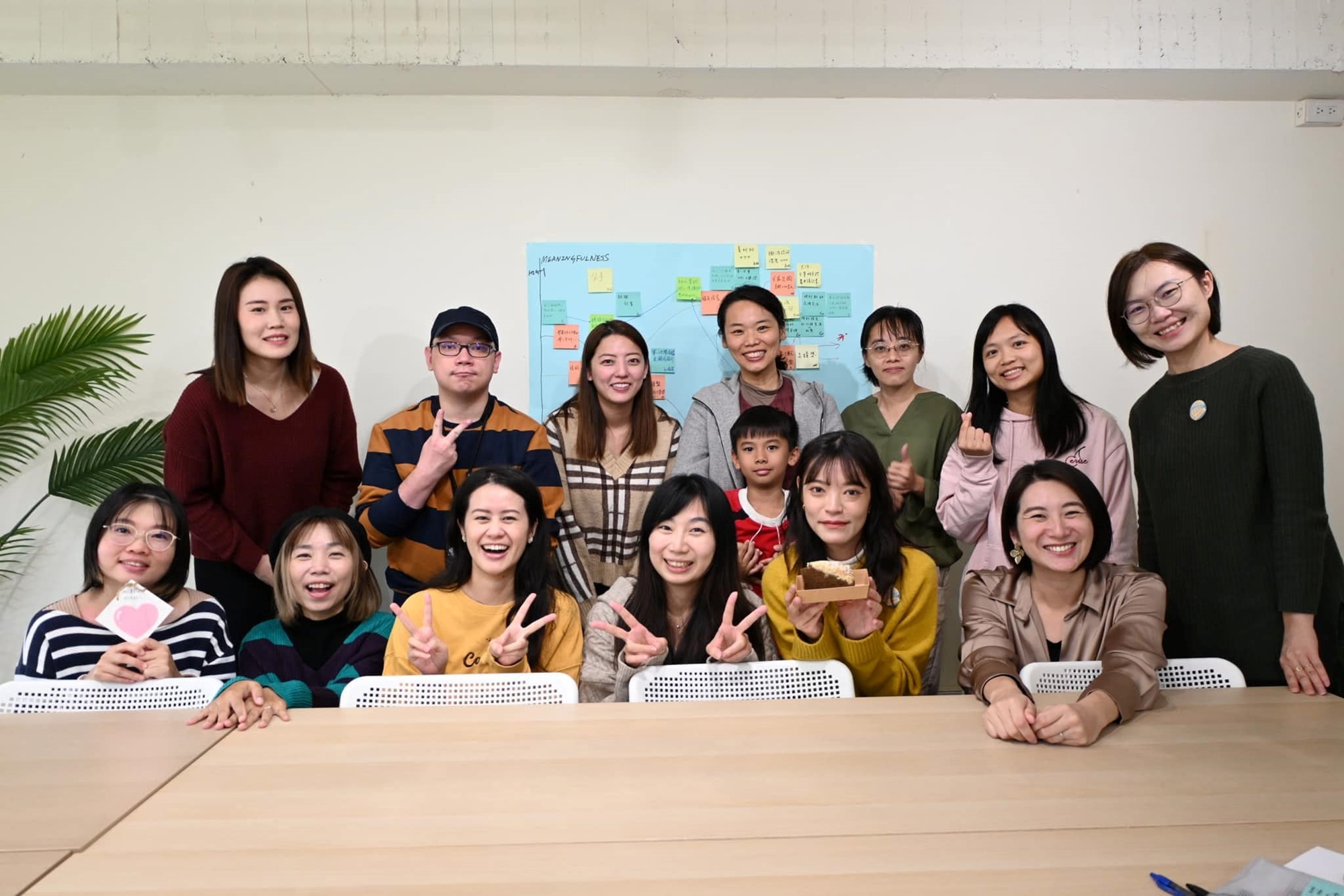 於結訓後，持續提供社群交流、再進修課程等資源，幫助每位職涯規劃師再成長