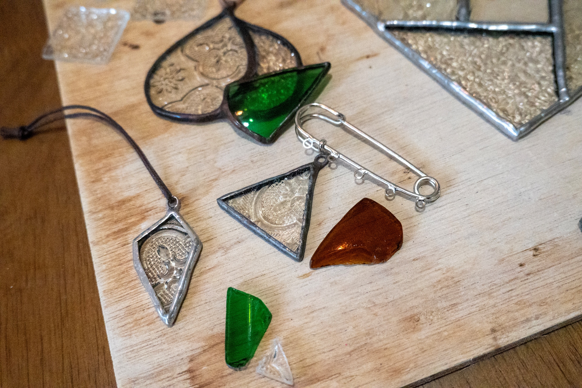 鑲嵌玻璃手作體驗：酒瓶老玻璃飾品