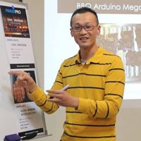 James Hwang (詹姆士)