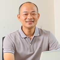 行動創客學院 執行長 - 連宏城