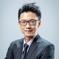 劉英健博士 (Dr.Adrian Low)