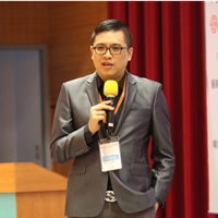 邱煜庭（小黑）