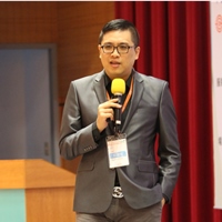 邱煜庭（小黑）