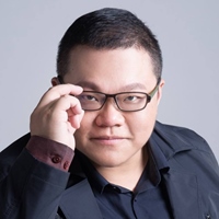 何佳勳 (小圭老師)