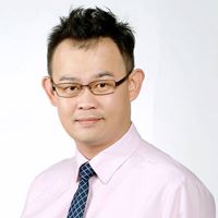 周鉦翔(小周) 老師