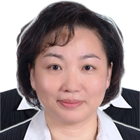 校友溫春馨女士