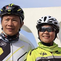 施和鋐 Andy & 陳素梅 May