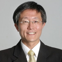 周行一校長 （President Edward H. Chow）