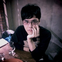 鍾顔聿│大牌出版社編輯