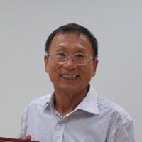 李育奇