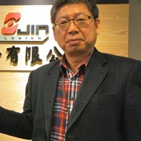 梁文隆 董事長