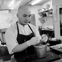 張卓智 (Constant)