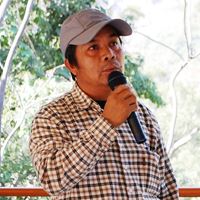 多納石板咖啡屋