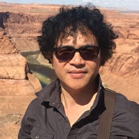 兩岸知名文學獎常勝作家-吳鈞堯