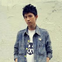 陳郁翔 25:01 DESIGN T-SHRIT創辦人