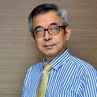 共同主持人－溫肇東