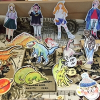 牙套妹與左手的痣