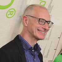 無為・巴托洛梅 (Uwe Bartholomäi)