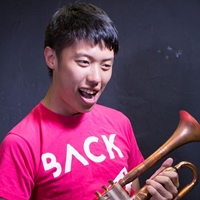 沈奕均 / 貝殼放大實習生