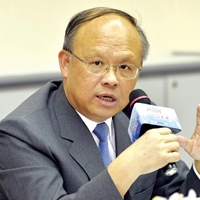 鄧振中 政務委員