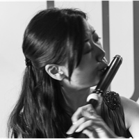 胡玉薇 (Yu-Wei Hu)