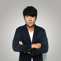 何育霖(玉米教練)