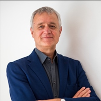 安德拉斯·葛羅修森