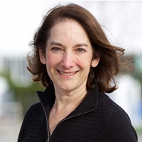 貝絲.戴維斯 (Beth Davies)