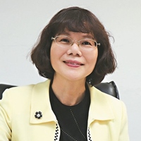 陳月端 高雄大學校長