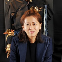 陳冠百