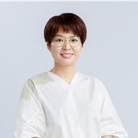官振萱