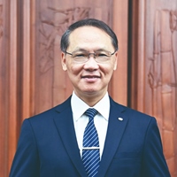 顏博文