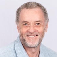 Dr. Douglas Paton道格拉斯博士