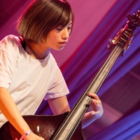 王群婷 Refa Wang / 低音提琴