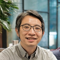 Esor Huang
