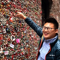 李峻豪