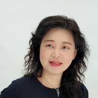 施玉霞 Emilia Shih