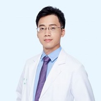 【健康管理師/首席顧問醫師】翁梓華醫師