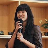 施如君 (Gin Shih)