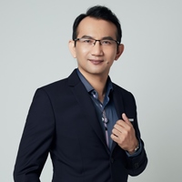 完勝講師曾明峰老師