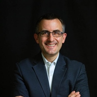 施明遠 Mark L. Shope 助理教授