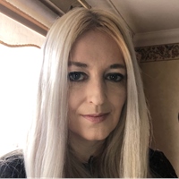 珍妮佛‧麥卡尼 