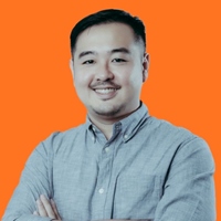 Yan Lee