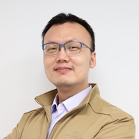 Java 講師 - 洪正哲 現任叡揚資訊資訊安全事業處產品顧問