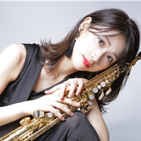 Maika Shimizu清⽔ 舞花