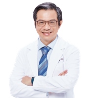 何信頤醫師