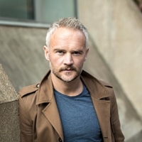 奧利佛．蘭斯利（Oliver Lansley）